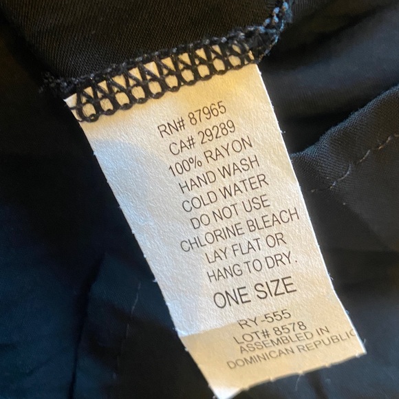 Elan Black Ruffled Tunic Top 🆕 - Picture 3 of 11